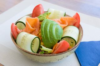 Ensalada De Salmón Y Aguacate