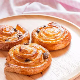 Pain Aux Raisins