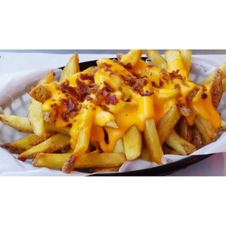 Tapa De Patatas Fritas Con Bacon Y Cheddar