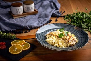 Chicken Alfredo pasta