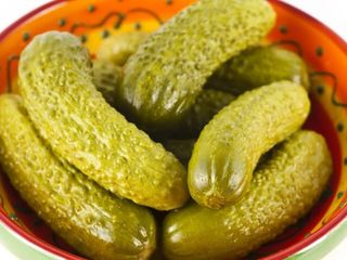 salata de castraveti murati