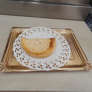 Empanadilla Hojaldre De Jamón York Y Queso