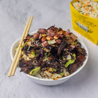 Teletina sa kikirikijem i povrćem