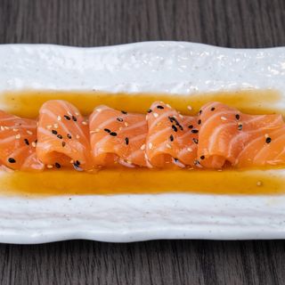 40. Carpaccio di salmone