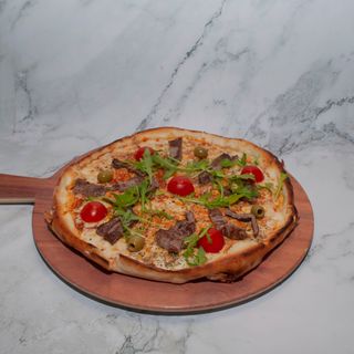 Beef pizza