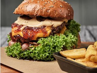 Бургер фірмовий "Малий Уж" (550g)