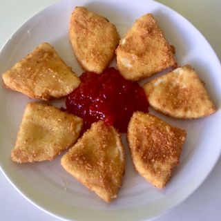 Queso Tierno Frito Con Mermelada De Tomate