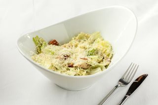 Salată Caesar