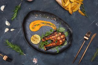 Cotlet de somon la gratar