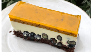 Ciasto z mango, chia i borowka