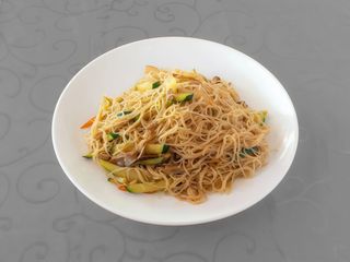 82. Fideos De Arroz Chinos Fritos