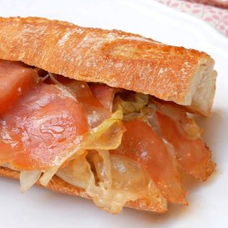 Bocadillo brascada de ternera