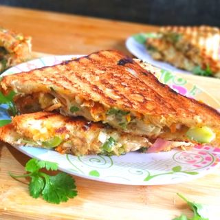 Sándwich De Pollo Y Queso