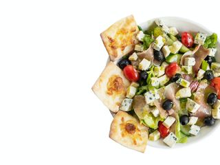 Sałatka z serem pleśniowym