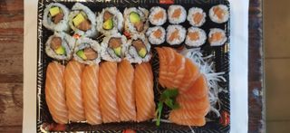 Box Salmon Party - 28 pezzi