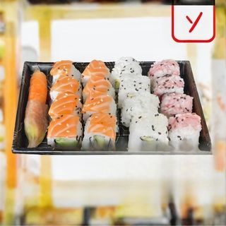 31. Califórnia arco- iris com legumes e morango