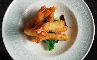 60. Tempura de langostinos (6 uds.)