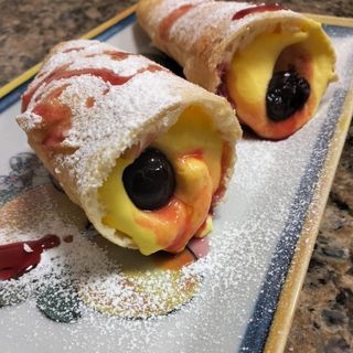 CONO PIZZA CREMA AMARENA