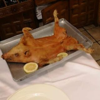 Cochinillo Asado