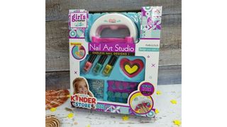 Маникюрный набор с лампой