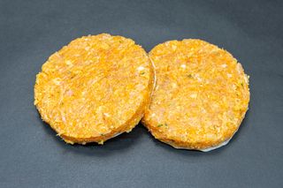 Hamburger di pollo e carote