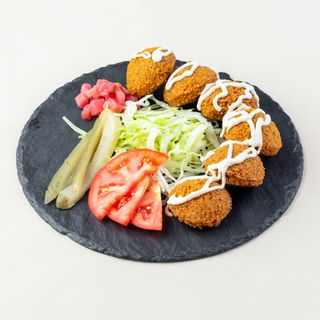 Falafel plate meni
