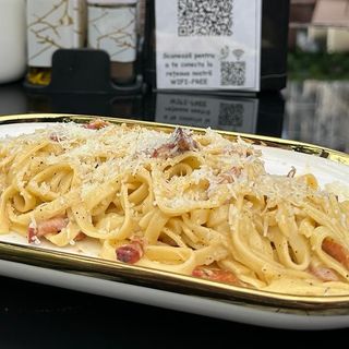Fettuccine Carbonara