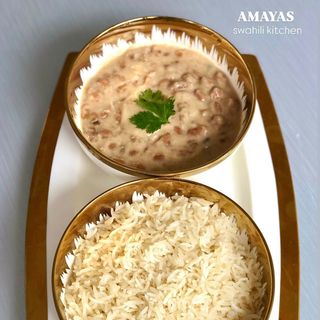 Maharagwe Ya Nazi (Coconut Beans) with 2 Pcs Chapati.