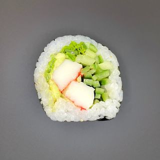 Futomaki surowe kanikama