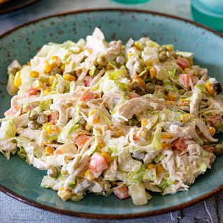 Ensalada Superior con Pollo Asado