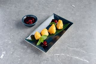 Сир Камембер (80г)