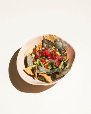 Guacamole Con Totopos Caseros