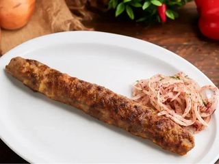 Люля-кебаб з яловичини з сиром сулугуні 250 гр/сирої ваги* (250g)
