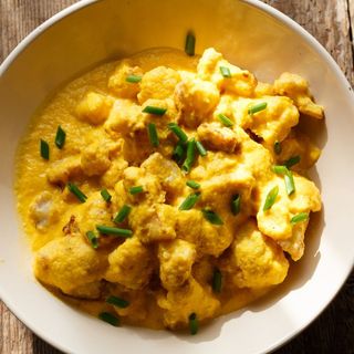 Pollo al curry (400 g.)