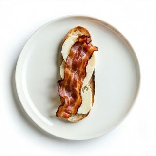 Bruschetta scamorsa e guanciale