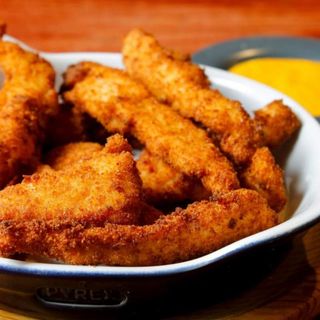 Tiras de pollo empanadas 3 pimientas