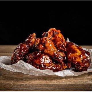 Spicy & Honey BBQ Wings 8 Uni (Piccante)