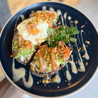 Healthy Toast Pelotón