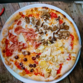 Capricciosa Napoletana 