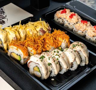 URAMAKI BOX 20 PIEZAS