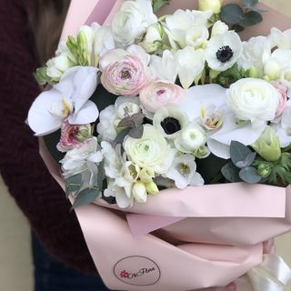Buchet Alb cu Ranunculus