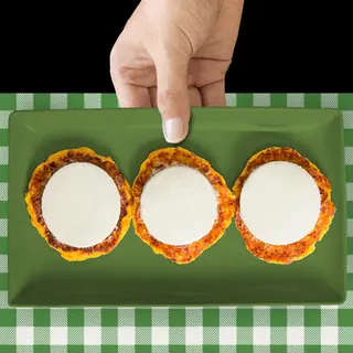 Ración (3) Mini Cachapa Con Queso 