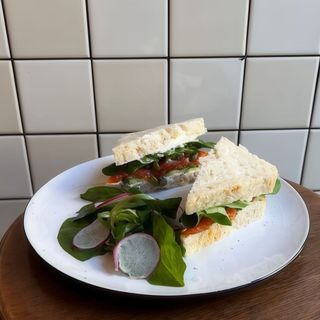 З лососем (230г)