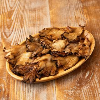 ხის სოკო გრილზე 