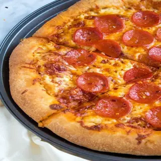 BEEF SAUSAGE FAMILY LARGE PIZZA