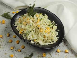 Կաղամբով և եգիպտացորենով աղցան