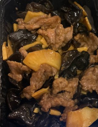 67В.телешко с бамбук и гъби(750гр)