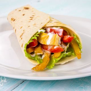 Piadina kebab. Maxi