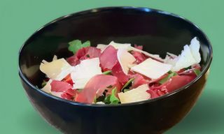 I3  Speck, lattuga, rucola, radicchio, gorgonzola, noci.