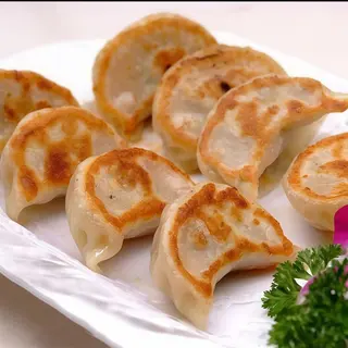 105. Empanadillas De Carne,(gyozas)